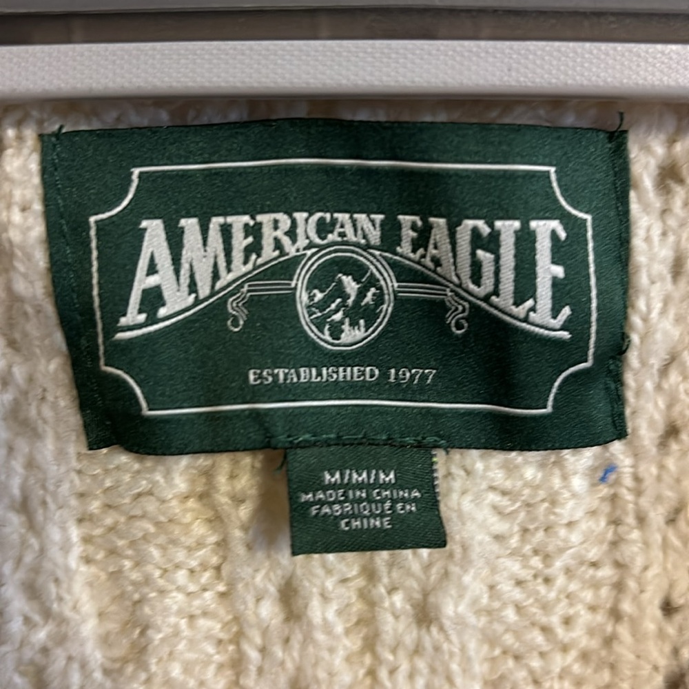 AE Cable knit Cardigan - Picture 2 of 6